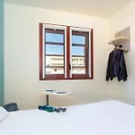 Ibis Budget Centre Renove En 2025 - Economique Au Centre De Perpignan