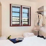 Hotel Ibis Budget Centre Renove En 2025 - Economique Au Centre De 2*
