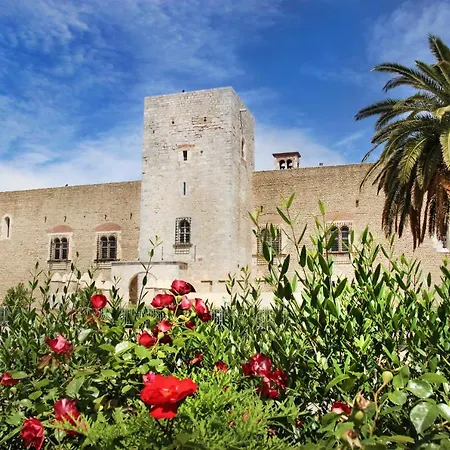 Hotel Ibis Budget Centre Renove En 2025 - Economique Au Centre De