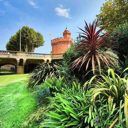 Ibis Budget Centre Renove En 2025 - Economique Au Centre De Hotel