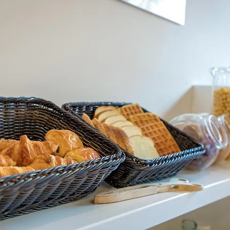 Ibis Budget Centre Renove En 2025 - Economique Au Centre De 2* Perpignan