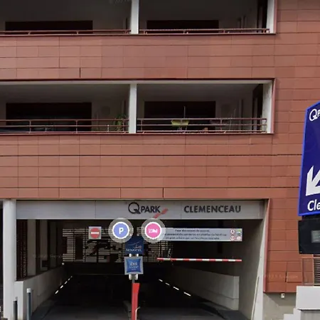 Ibis Budget Centre Renove En 2025 - Economique Au Centre De Hotel 2*