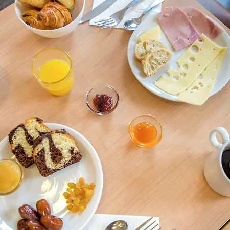 Ibis Budget Centre Renove En 2025 - Economique Au Centre De 2* ペルピニャン