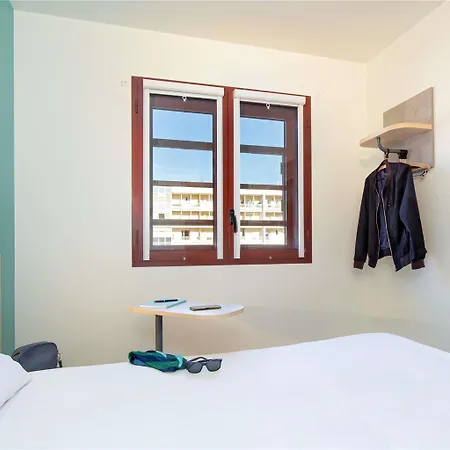 Hotel Ibis Budget Centre Renove En 2025 - Economique Au Centre De Perpignan