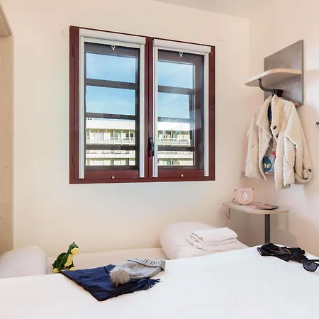 Hotel Ibis Budget Centre Renove En 2025 - Economique Au Centre De 2*