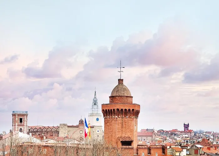 Hotel Ibis Budget Centre Renove En 2025 - Economique Au Centre De Perpignan
