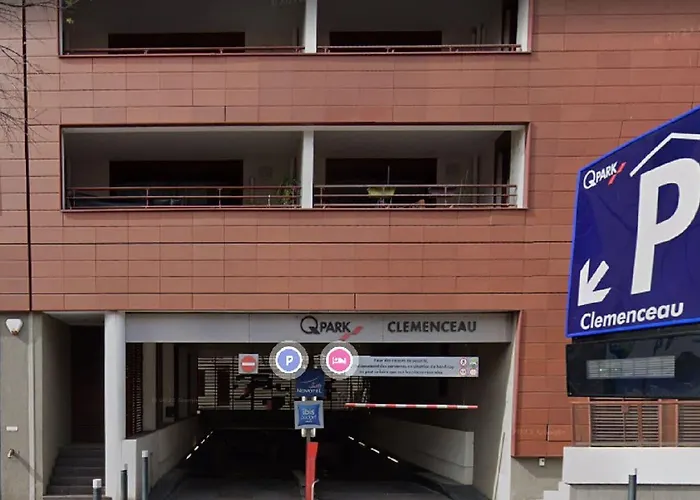 Ibis Budget Centre Renove En 2025 - Economique Au Centre De Hotel 2*