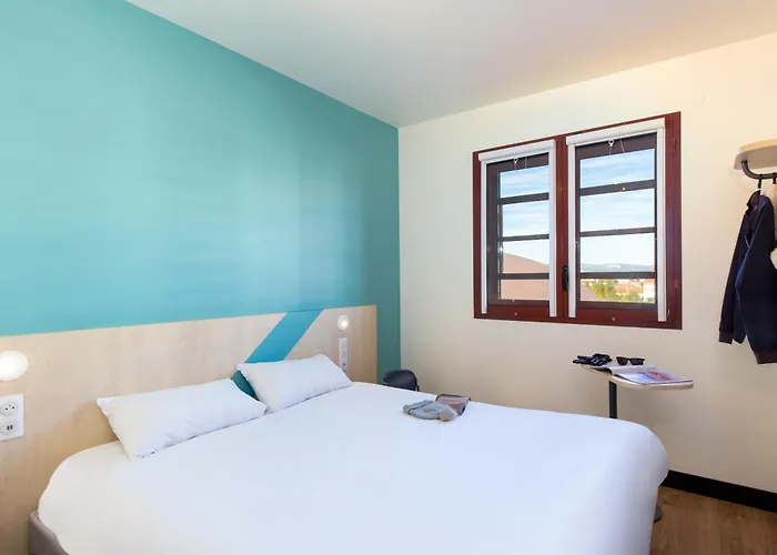 Hotel Ibis Budget Centre Renove En 2025 - Economique Au Centre De