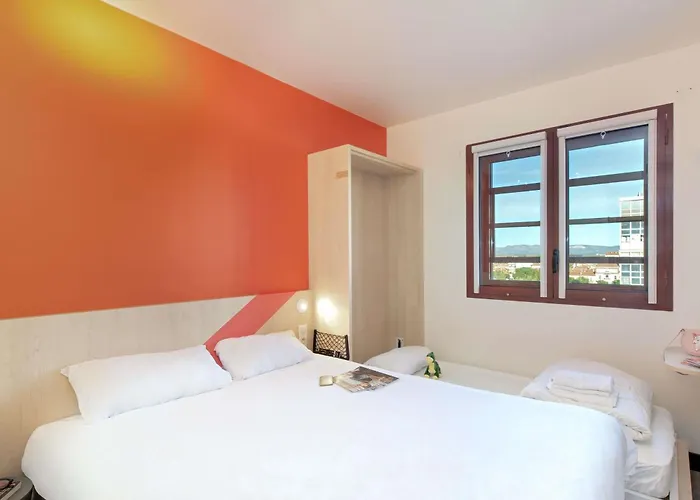 Ibis Budget Centre Renove En 2025 - Economique Au Centre De ホテル