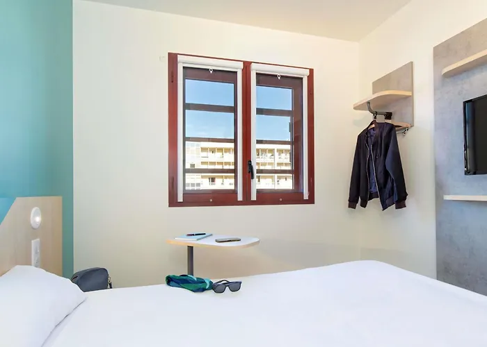 ホテル Ibis Budget Centre Renove En 2025 - Economique Au Centre De ペルピニャン