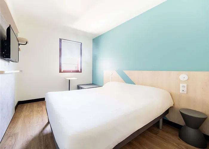Hotel Ibis Budget Centre Renove En 2025 - Economique Au Centre De