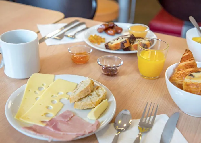 Hotel Ibis Budget Centre Renove En 2025 - Economique Au Centre De