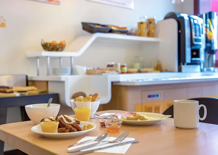 Ibis Budget Centre Renove En 2025 - Economique Au Centre De Hotel 2*