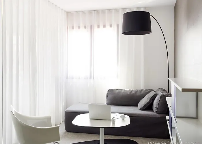 Ibis Budget Centre Renove En 2025 - Economique Au Centre De ホテル 2*