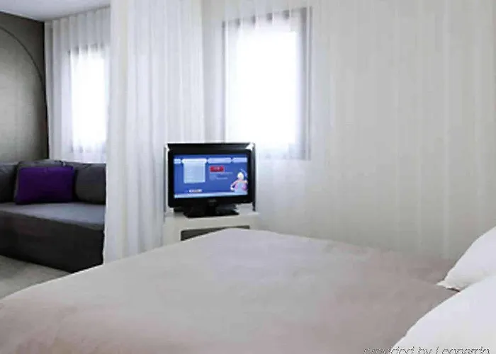 ホテル Ibis Budget Centre Renove En 2025 - Economique Au Centre De 2*