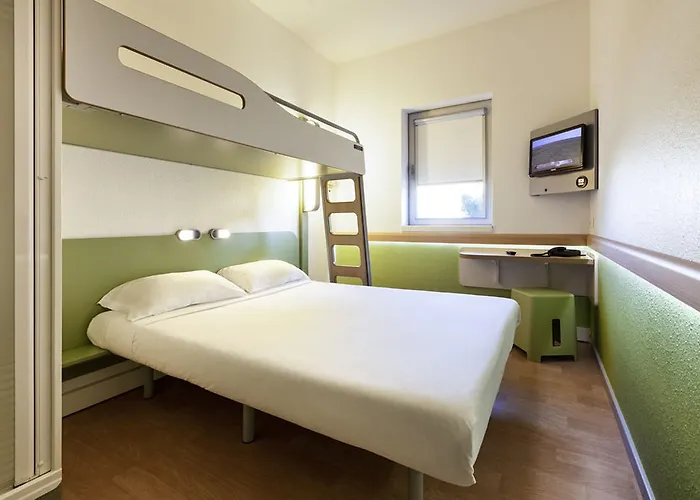 Ibis Budget Centre Renove En 2025 - Economique Au Centre De 2* ペルピニャン